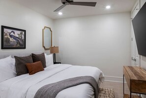 5 bedrooms, iron/ironing board, free WiFi, bed sheets