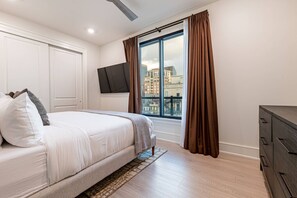 3 dormitorios, tabla de planchar con plancha, wifi gratis y ropa de cama