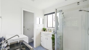 Shower, hair dryer - Starry Nights in Cowes (Cowes)