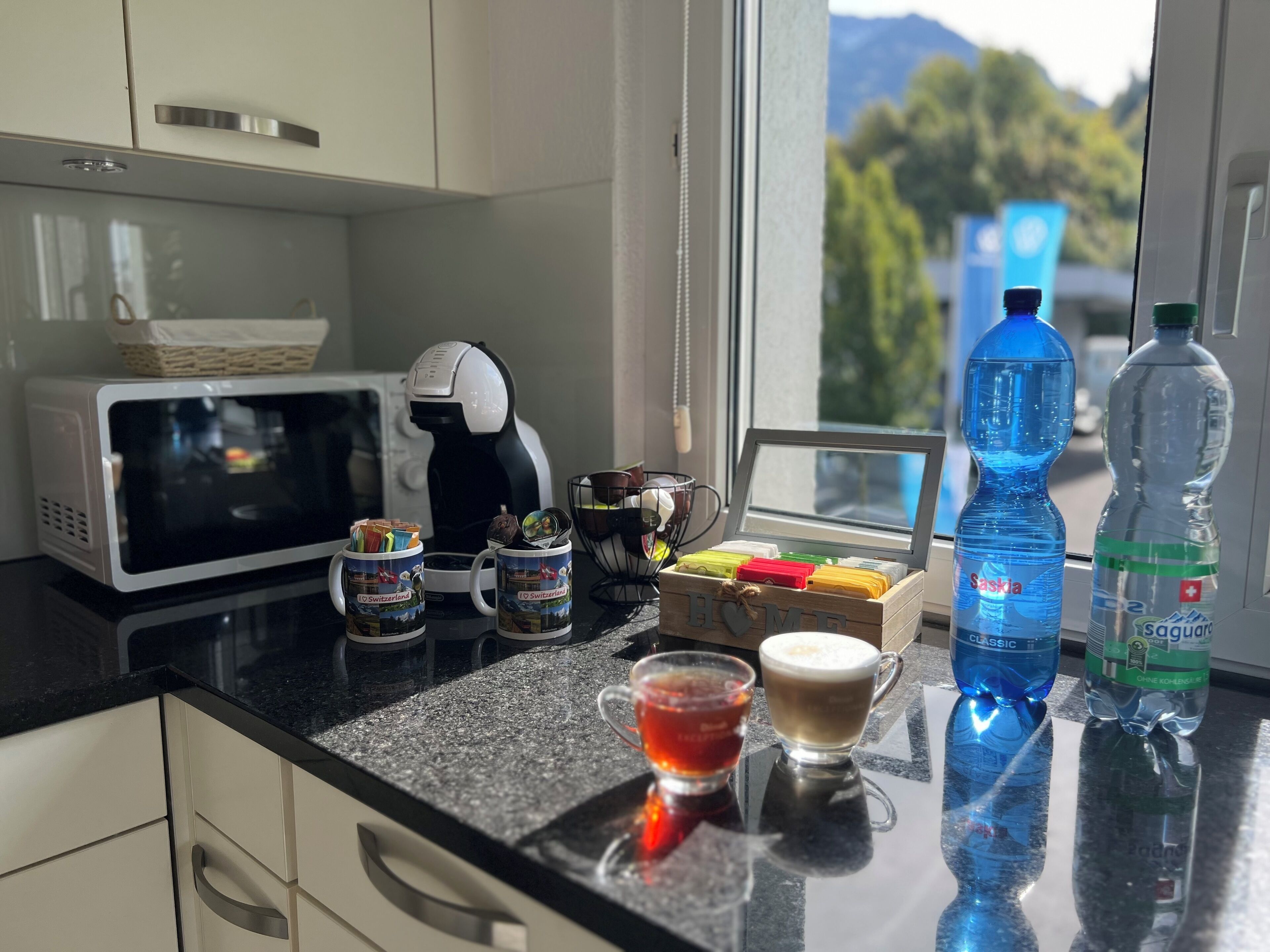 المنشأة من الداخل