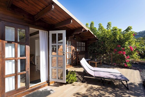 Home2Book Comfy Cottage Hibiscus, Peace Retreat