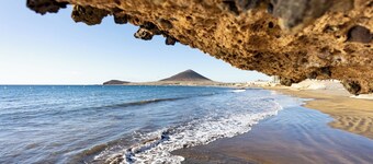 Relax by the Sea at Medano Retreat, Terrace & Pool