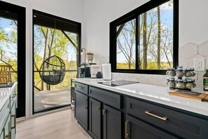 Fridge, microwave, oven, stovetop - Blue Heron Hideaway at French Broad River Farms (Buncombe County)