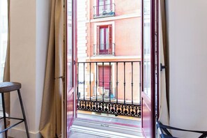 Interior - Charming Duplex Loft in the Heart of Madrid (Madrid)