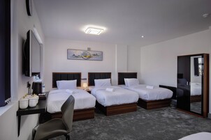 WiFi, bed sheets