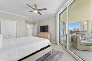 Condo, várias camas (Beach Colony East 1B) | Ferros/tábuas de passar roupa, Wi-Fi