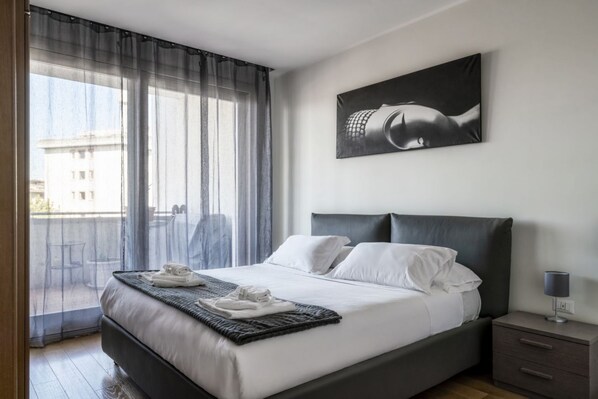 2 bedrooms, iron/ironing board, travel crib, WiFi