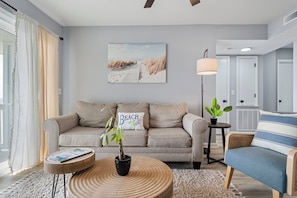 TV - A Little Shore Thing- 1 Bed Oceanfront Condo (Carolina Beach)