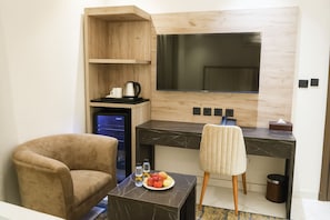 Standard Room | Private kitchen | Freezer