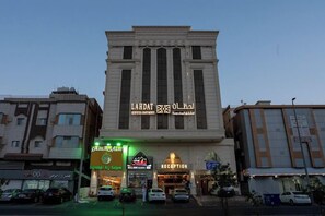 Standard Room, 2 Single Beds | Street view - Lahdat Serviced Apartments (Jeddah)