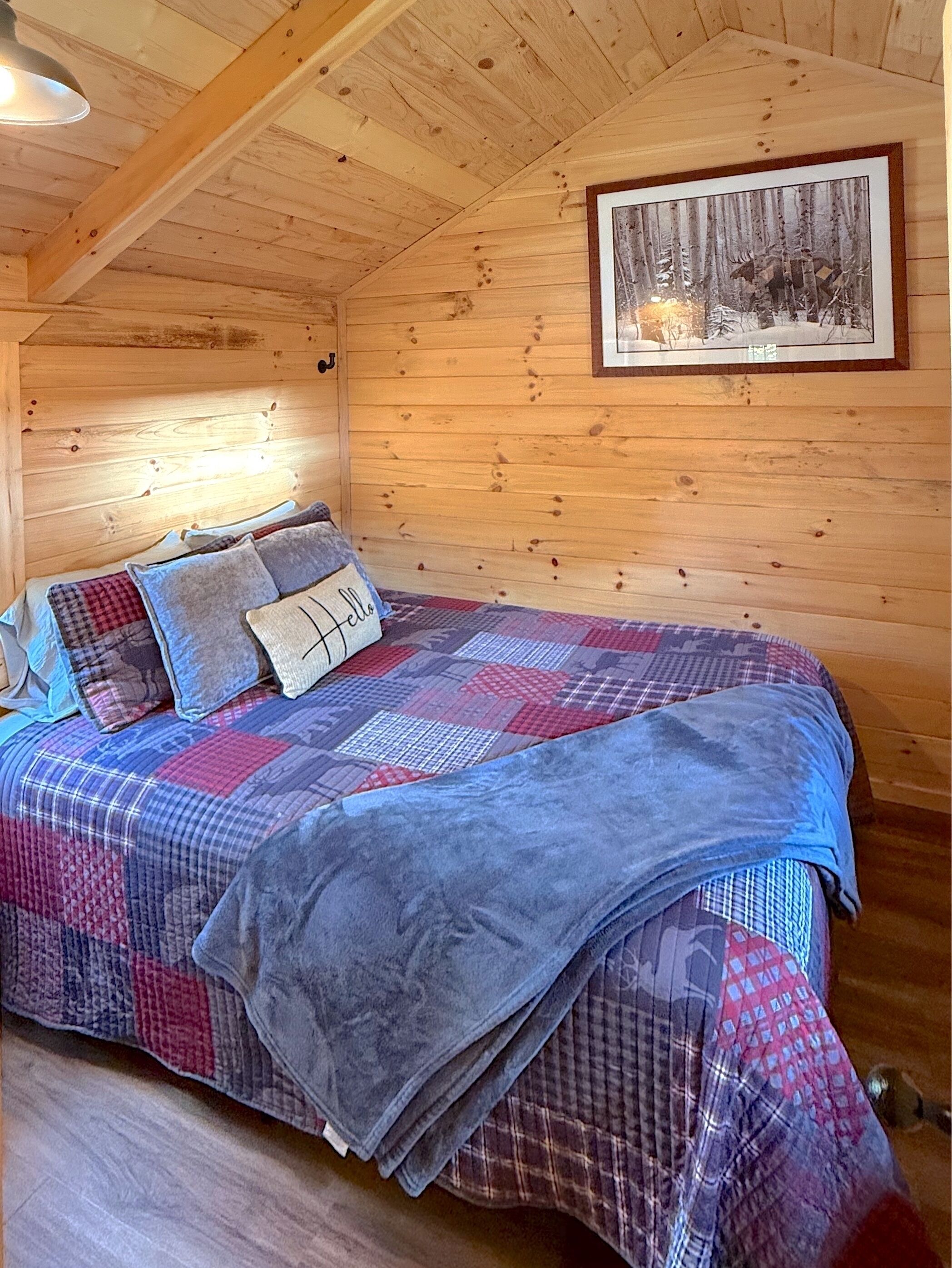 2 室のベッドルーム、WiFi (無料)、ベッドシーツ