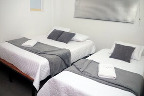 2 bedrooms, iron/ironing board, WiFi, bed sheets - Adonai holiday apartment (Cartagena de Indias)