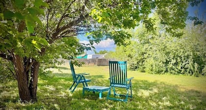 Vintage-Modern Adobe Escape 2 Bedroom 1 Bath