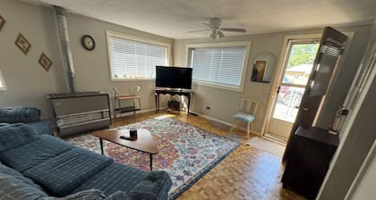 Vintage-Modern Adobe Escape 2 Bedroom 1 Bath