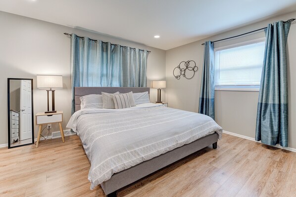 3 bedrooms, desk, iron/ironing board, WiFi