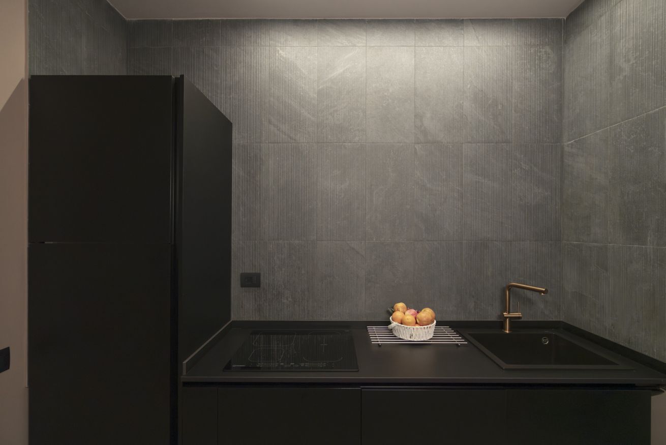 ثلاجة، ميكروويف، فرن، موقد طهي مسطح