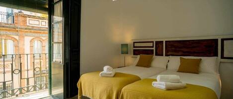 3 habitaciones, tabla de planchar con plancha y acceso a internet