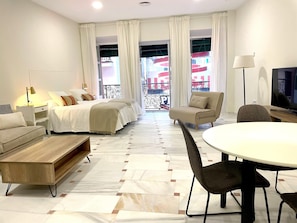 1 bedroom, iron/ironing board, Internet, bed sheets