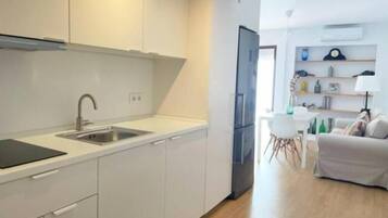 Fridge, microwave, coffee/tea maker, toaster