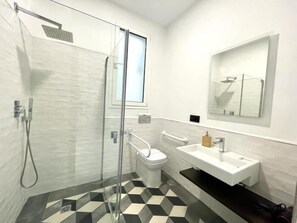 Hair dryer, towels