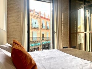 2 bedrooms, iron/ironing board, Internet - Eva Recommends Triana 4 (Sevilla)