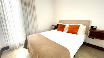 2 bedrooms, iron/ironing board