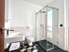 Hair dryer, towels - Eva Recommends Triana 5 (Sevilla)