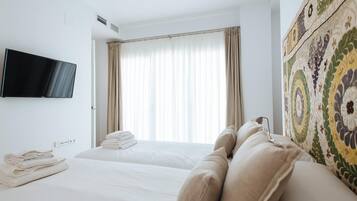 1 chambre, fer et planche Ă repasser, accĂšs Internet