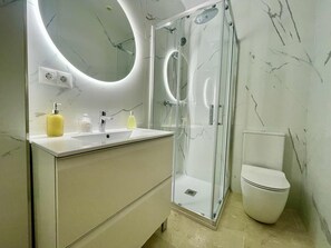 Hair dryer, towels