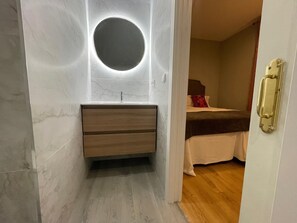 3 Schlafzimmer, Bügeleisen/Bügelbrett, Internetzugang, Bettwäsche