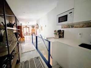 Interior - Eva Recommends Cruz Verde (Sevilla)