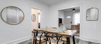 Charming 2-bedroom house with AC, WiFi in wonderful Richmond