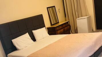 Classic Single Room, Balcony | Soundproofing