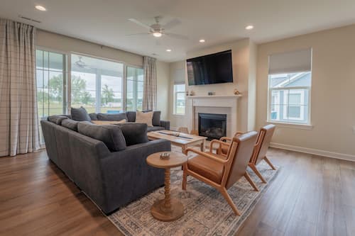 Condo, Multiple Beds, Patio, Garden View (2728 Harbor Court) | Living area | 42-inch TV with digital channels
