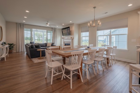 Condo, Multiple Beds, Patio, Garden View (2728 Harbor Court) | Dining. 2728 Harbor Court