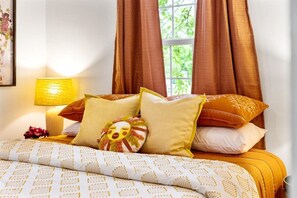 3 bedrooms, WiFi, bed sheets