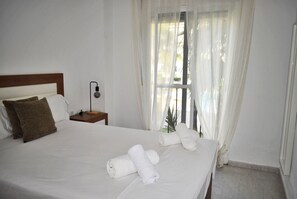 2 Schlafzimmer, Bügeleisen/Bügelbrett, kostenloses WLAN, Bettwäsche