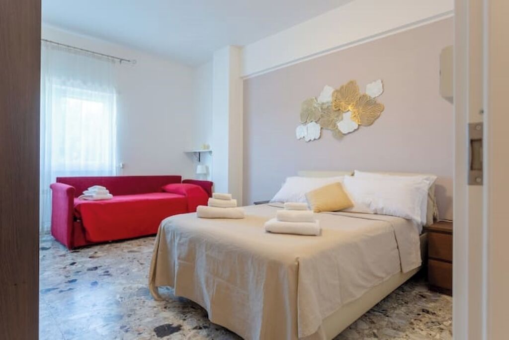 3 chambres, coffres-forts dans les chambres, bureau