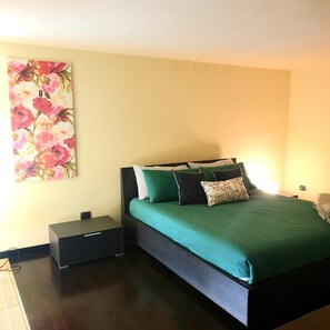 1 bedroom, desk, iron/ironing board, free WiFi