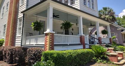 Beaufort Charm showcased in this elegantly updated 4-bedroom historic home.