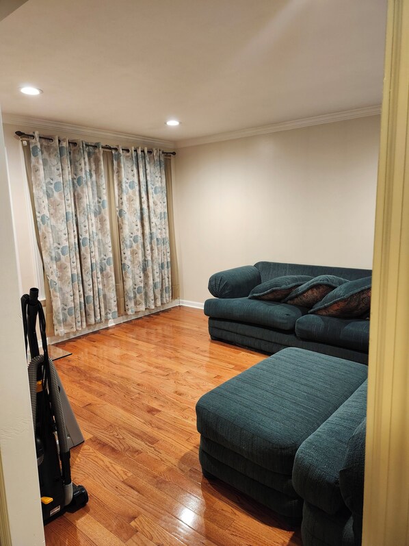 Fernseher, Stereoanlage