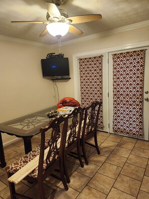 Interior -  Enjoy the best entire home rental, 19 minutes to Downtown Nashville.  (Nashville)