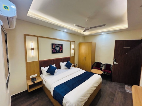 Hotel The Ananta Inn