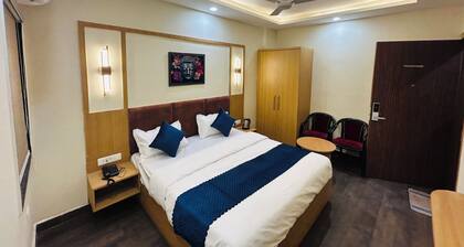 Hotel The Ananta Inn