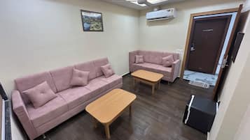 Desk, iron/ironing board, free WiFi