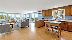 Smart TV, books - Bay Views and Panoramic Sunsets! (Eastham)