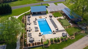 Outdoor pool, a heated pool - Gorgeous Lake House in Twin Creeks - Marina Side (Winchester)