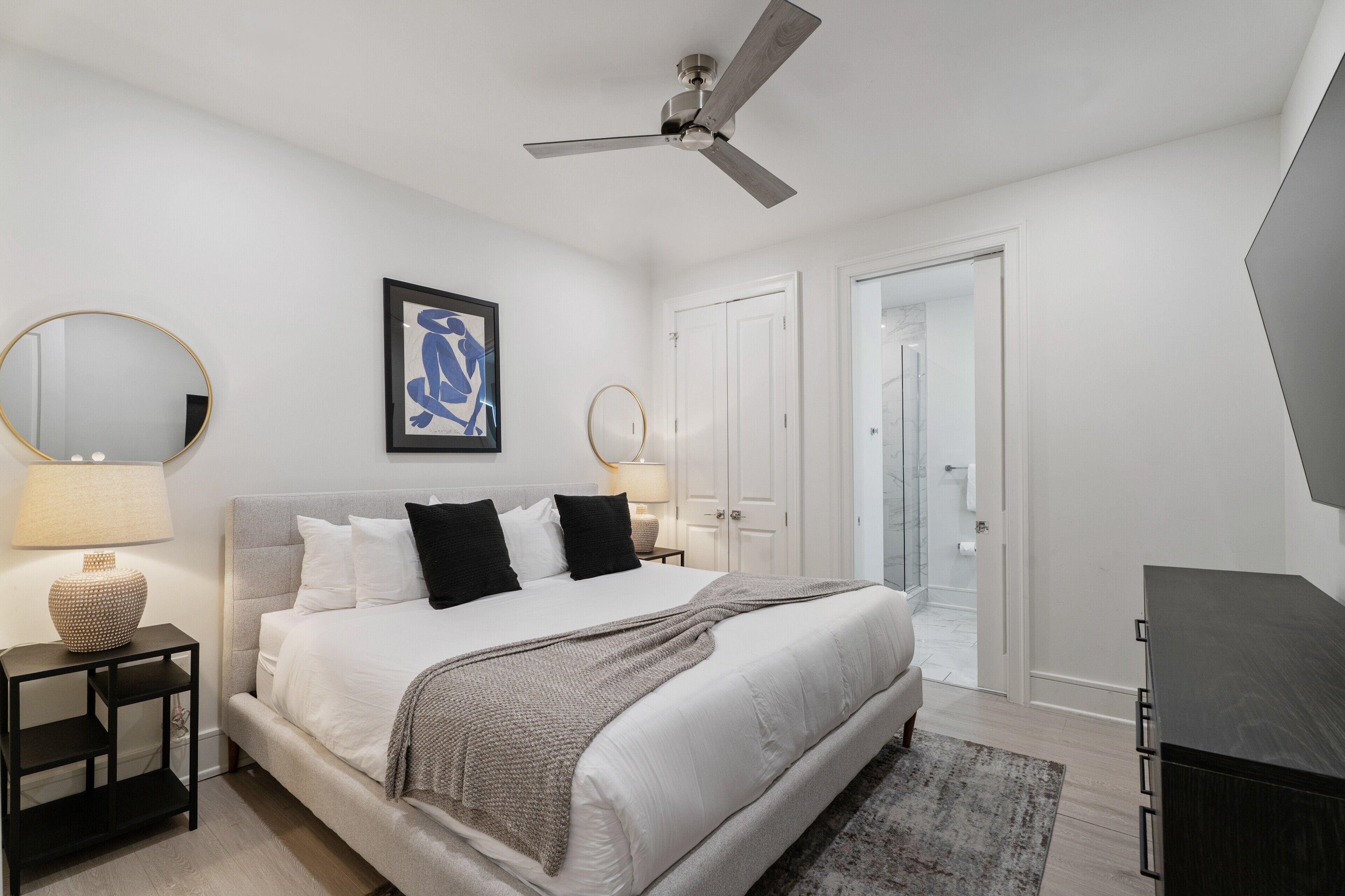 熨斗/熨衫板、免費 Wi-Fi、床單