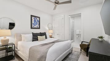 Grand Condo, 5 Bedrooms, Connecting Rooms | 3 bedrooms, iron/ironing board, free WiFi, bed sheets