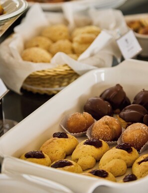 Bữa sáng buffet